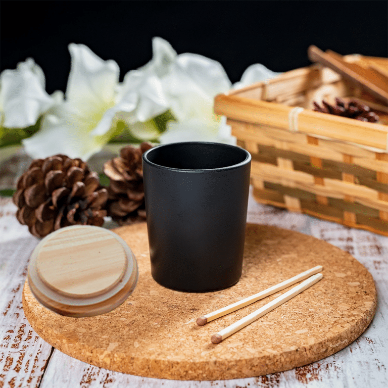 Bicchiere Nero con coperchio in legno