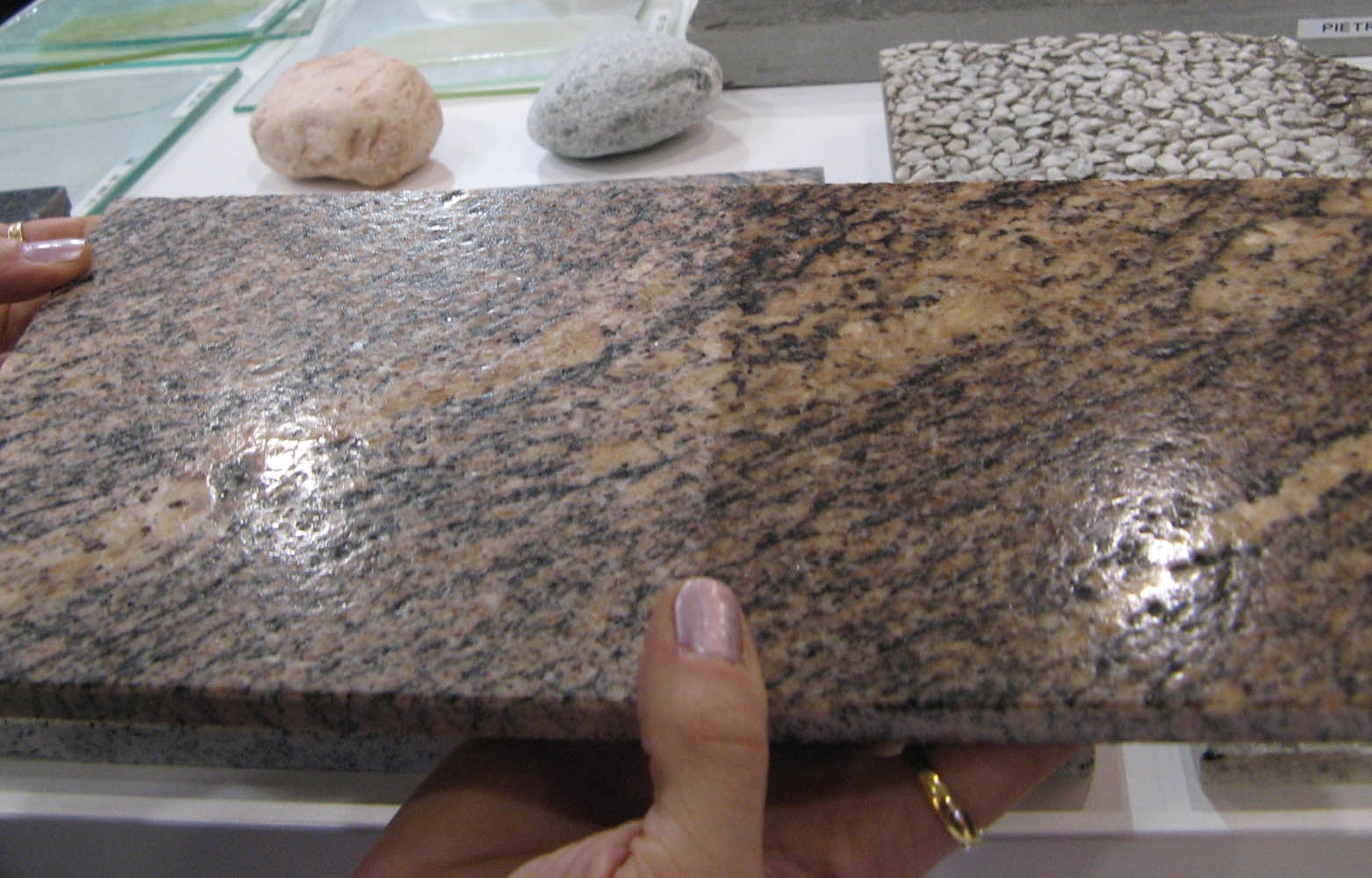 Resina per pavimenti in granito